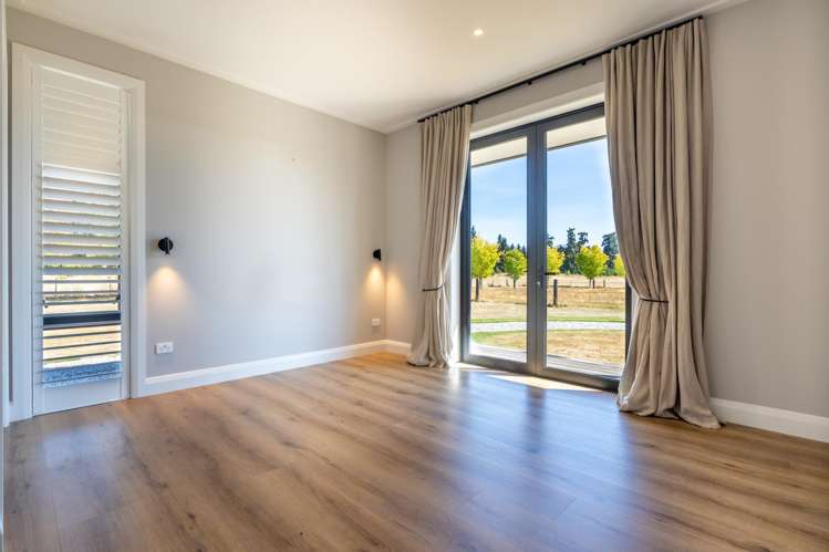 11 Little Orchard Way Wanaka_36