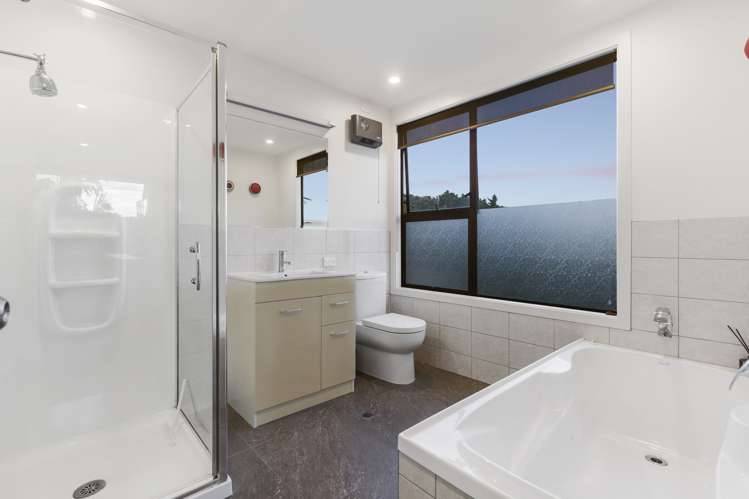 16 Ragley Street Titirangi_12