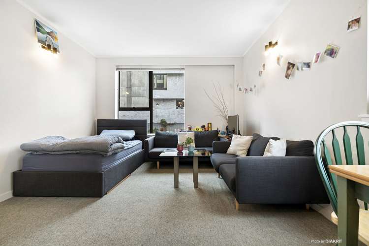 14/70 Hobson Street Thorndon_1