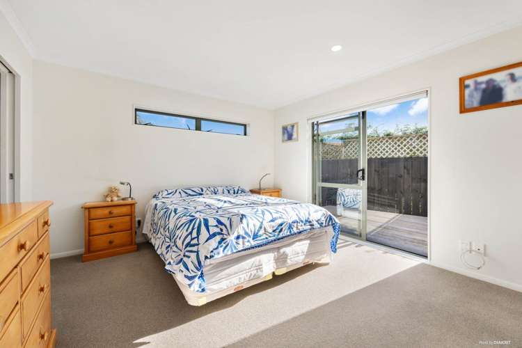 2 Dan Tori Place Orewa_14