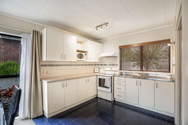 2/31 Arawa Street New Lynn_7