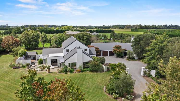 2 Camwell Park, Flaxton_0