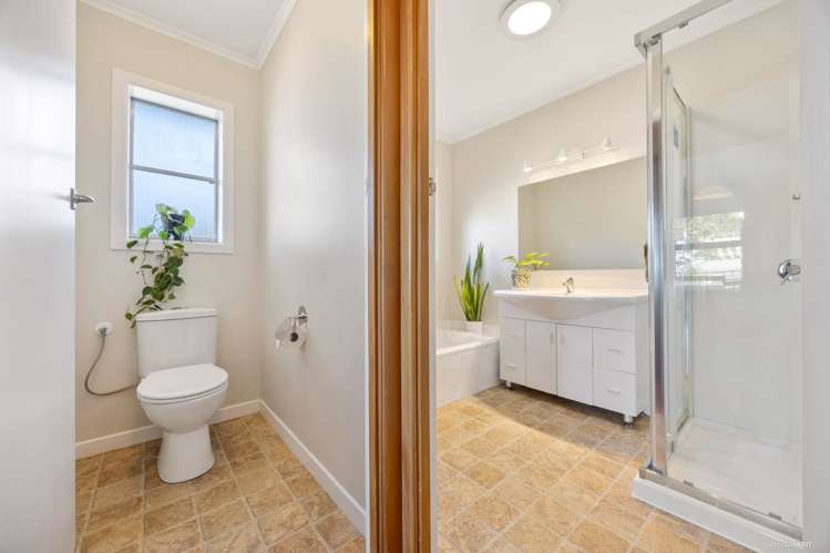 68 Bradbury Road Botany Downs_20