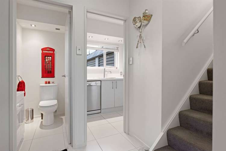 3/71 Office Road Merivale_8