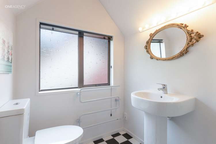 57 Kings Avenue Waikuku Beach_18