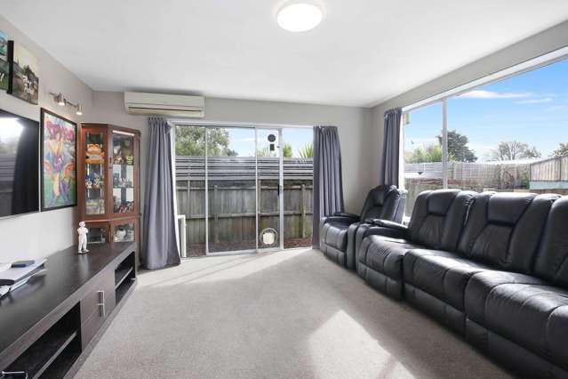 2a/565 Ferry Road Woolston_3