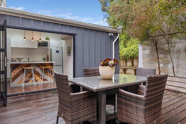 21 Serpentine Avenue Dunedin Central_24