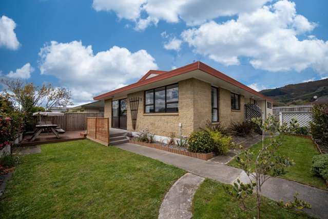 Spacious Sun-Drenched 3-Bedroom Home