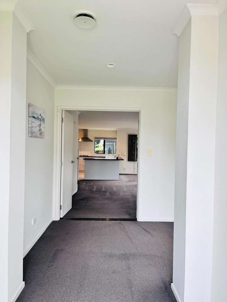 5 Finbar Close Flat Bush_18