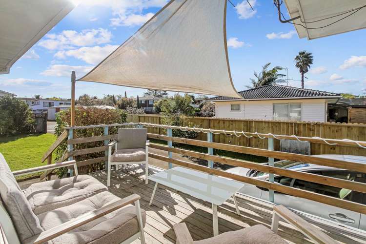 19 Wycherley Drive Bucklands Beach_11