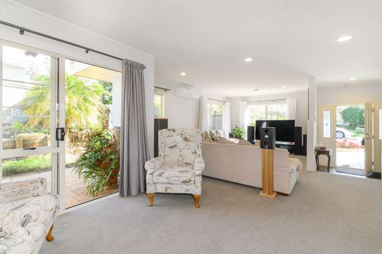 6 Godwin Court Unsworth Heights_5