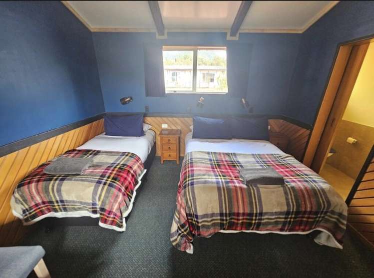 8-10 Cron Street Franz Josef / Waiau_10