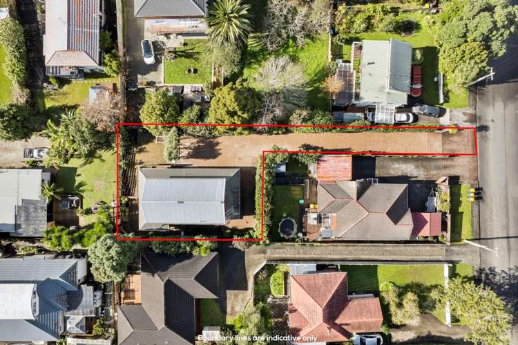 1/1 Riverview Road New Lynn_15