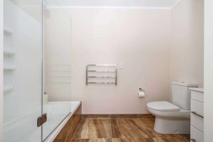 22 Raphael Place West Harbour_16