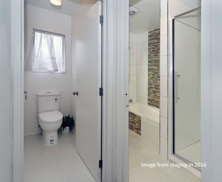 2/14 Kelkirk Street Kelston_12