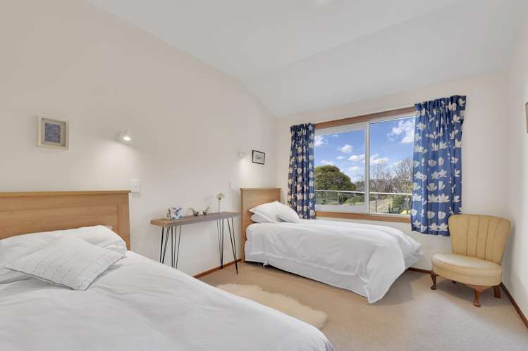 33 Valhalla Drive Richmond_10