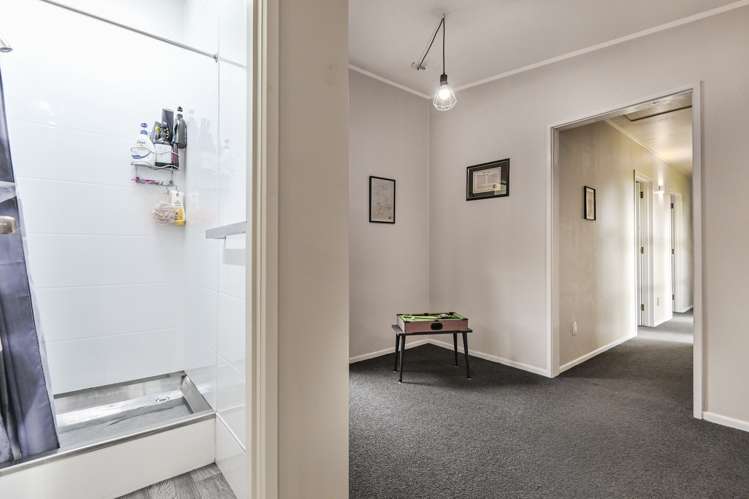 810 Williams Street Mahora_13