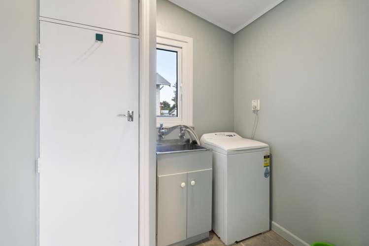 9 Wellington Street Feilding_12