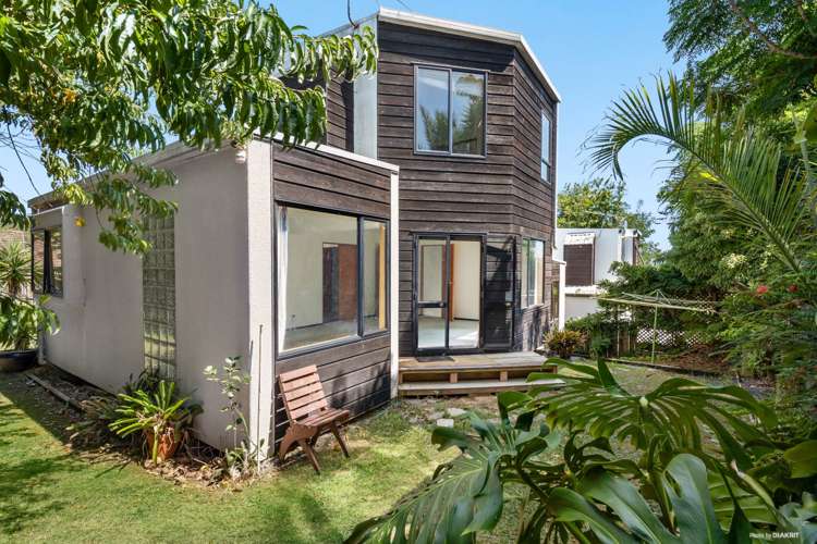 2/6 Mira Place Windsor Park_14