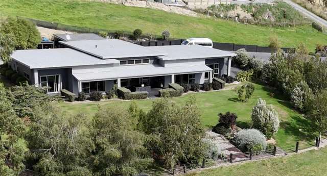 Semi-rural lifestyle - look no further!