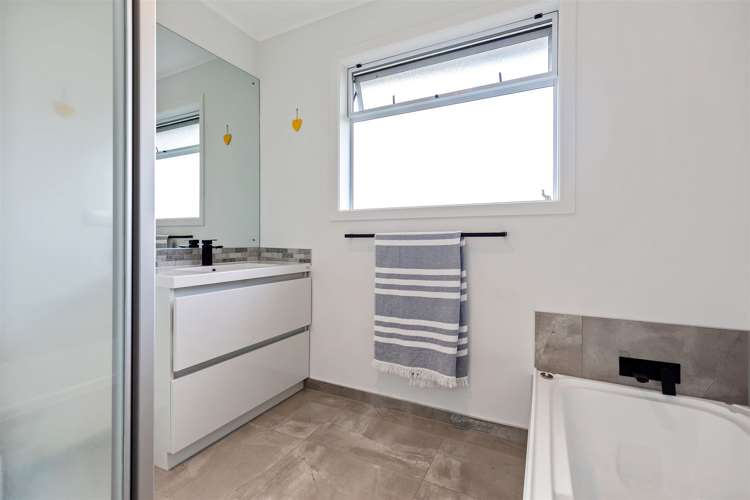 123 Hereford Park Road Pukehina_11