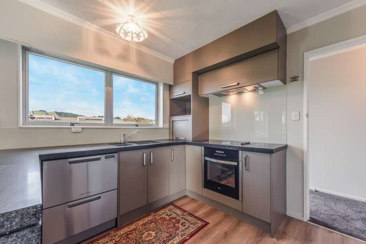 2 Coach Place Brightwater_5