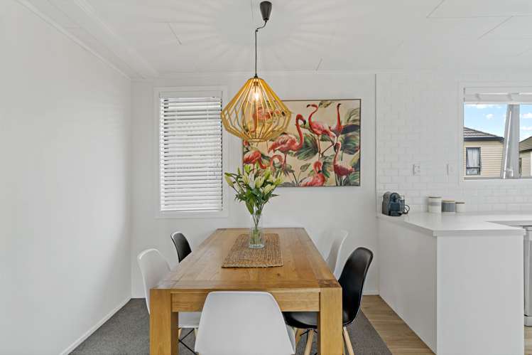 1/18 Gossamer Drive Pakuranga Heights_11