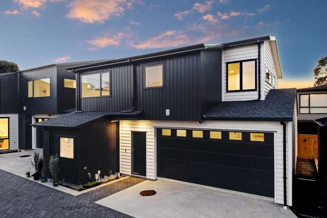 Brand New home with double garage on a flat site