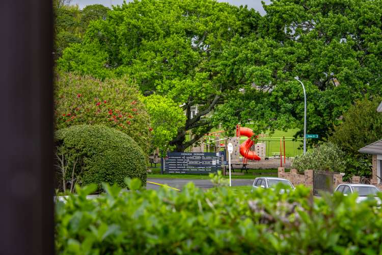 1/50 Moore Street Howick_24