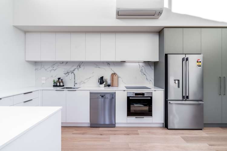 56 King Street Windsor_14