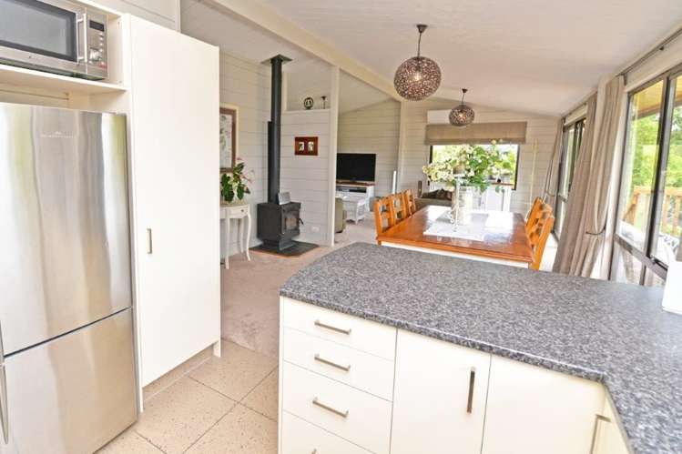 25 Sarah Todd Lane Waimauku_5