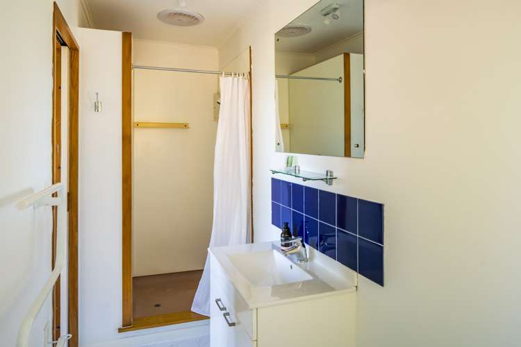 84 Cluny Road Plimmerton_12