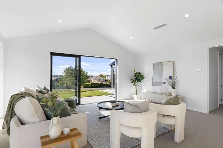 14 Village Green Drive Huntingdon_11