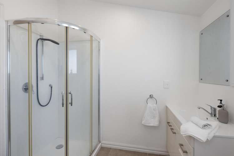 3 Ensign Lane Whitby_16