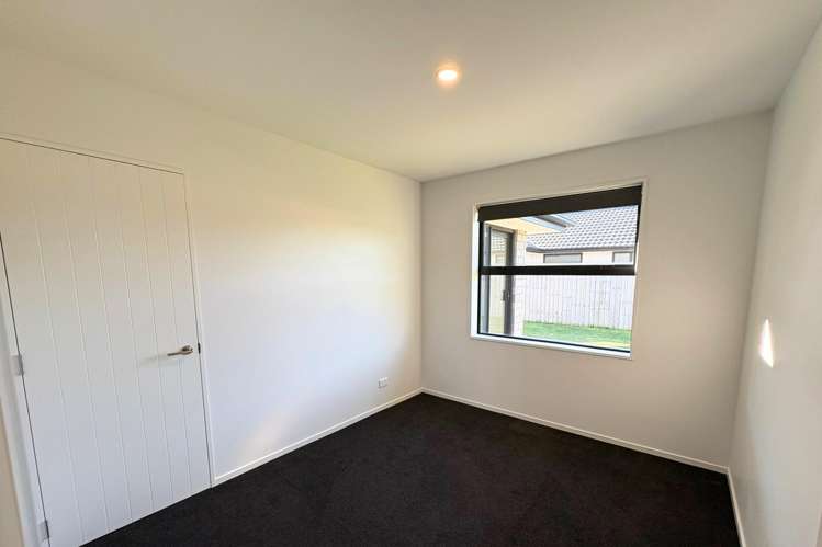 24 Halpin Drive Lincoln_8