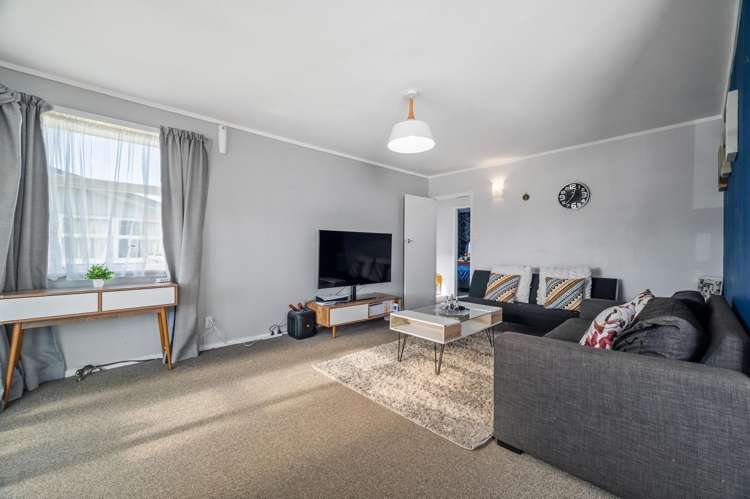 20 Fenruss Street Fairy Springs_2