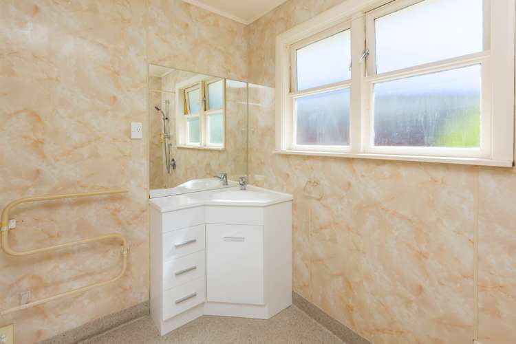 62 Hillside Drive Maoribank_14