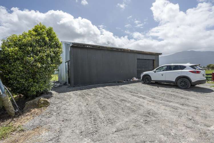 8 La Fontaine Road Harihari_12