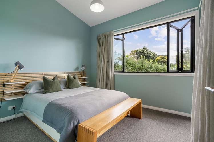 200 Onemana Drive Onemana_17