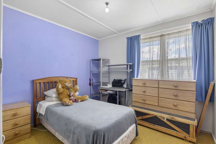 65 Cloten Road Stratford_12