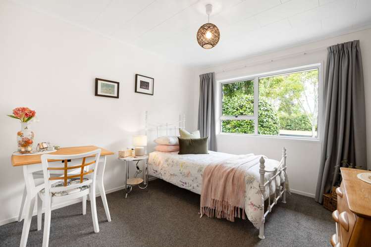 164 Burns Street Leamington_14