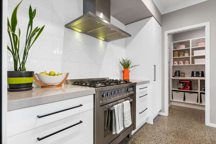 6 Donelle Place Te Puke_18