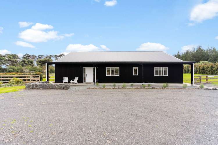 243 Waitakere Road Taupaki_12
