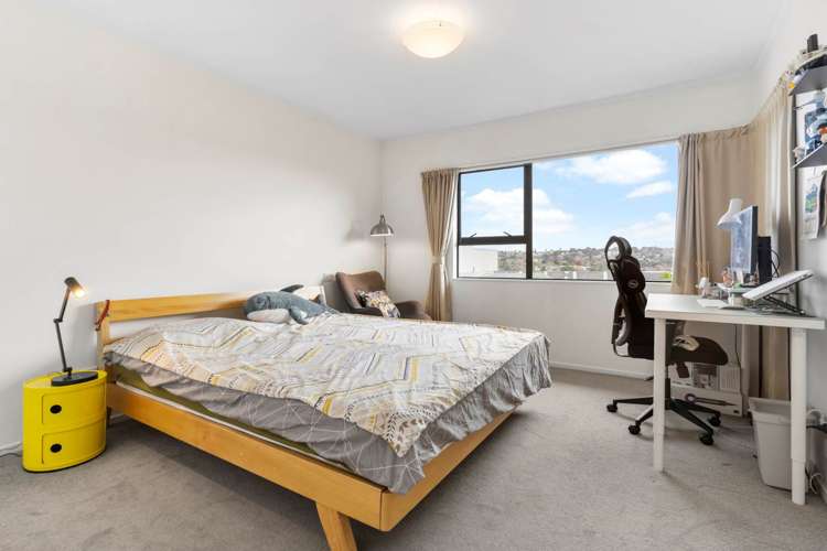 2/99 Bruce Road Glenfield_11