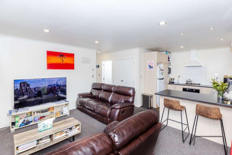 6 Liston Crescent Hillcrest_25