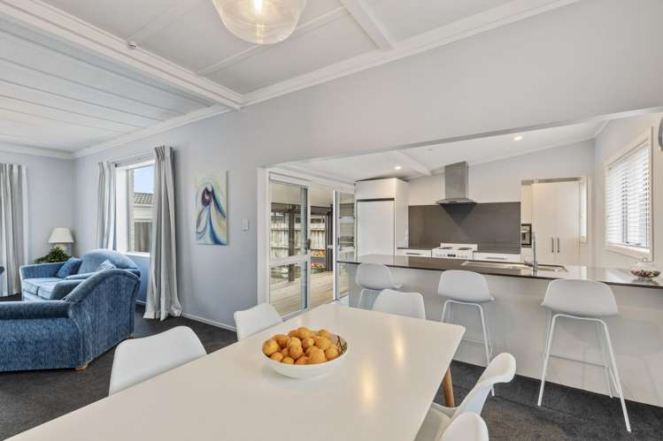 27 Tukapa Street Westown_7