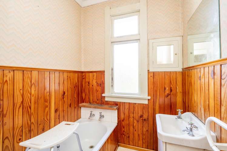 13 Beatrice Street Avenal_10
