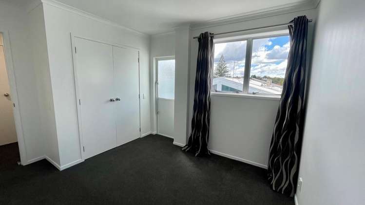 2/920 Victoria Street Hamilton Central_11