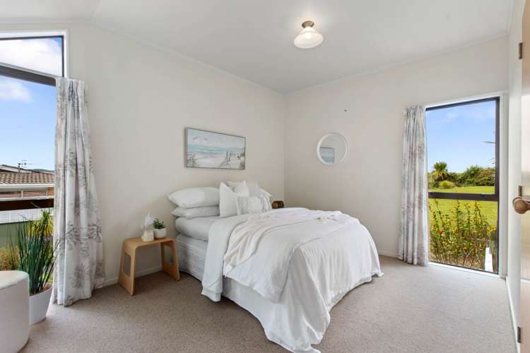5 Weir Crescent Onerahi_9