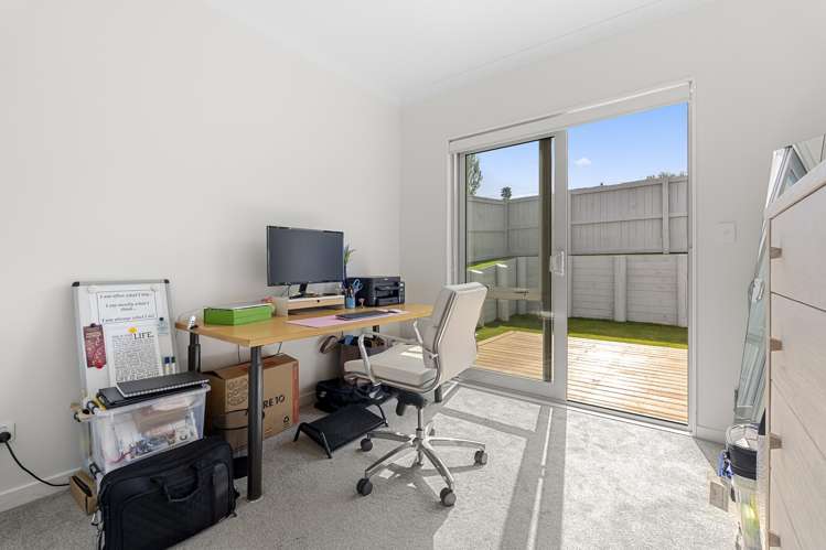 19 & 19A Surf View Crescent Red Beach_21